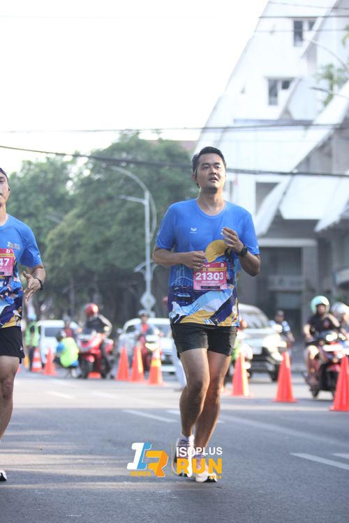 Race photo from Isoplus Run 2024 Surabaya
