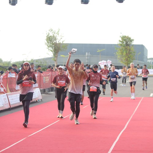 Race photo from KEDIRI HALF MARATHON 2026