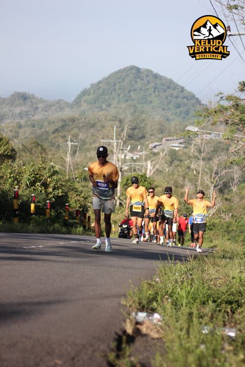 Race photo from Kelud Vertical Challenge 2024