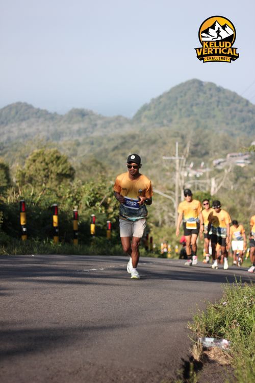 Race photo from Kelud Vertical Challenge 2024