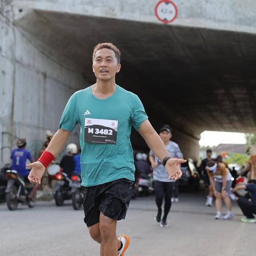 Race photo from KEDIRI HALF MARATHON 2026