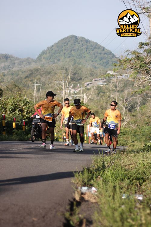 Race photo from Kelud Vertical Challenge 2024
