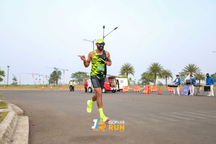 Race photo from ISOPlus Run 2024 Jakarta