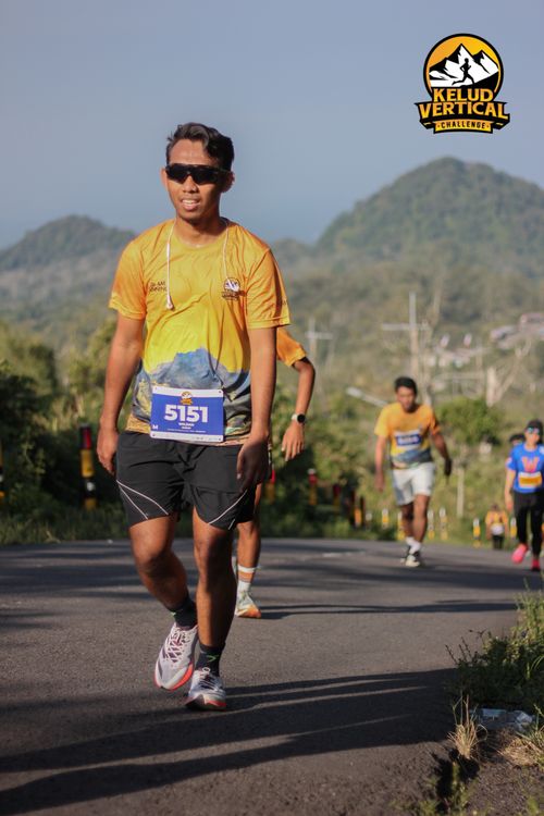 Race photo from Kelud Vertical Challenge 2024
