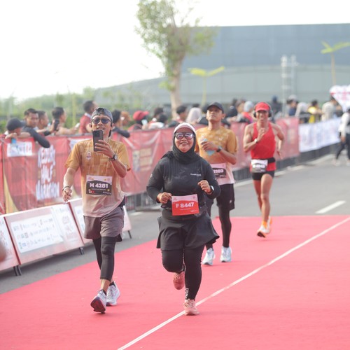 Race photo from KEDIRI HALF MARATHON 2026