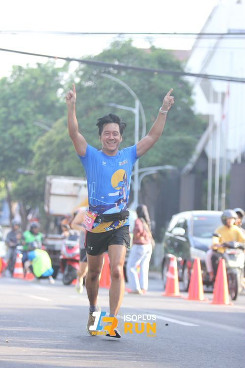 Race photo from Isoplus Run 2024 Surabaya