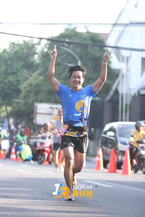 Race photo from Isoplus Run 2024 Surabaya