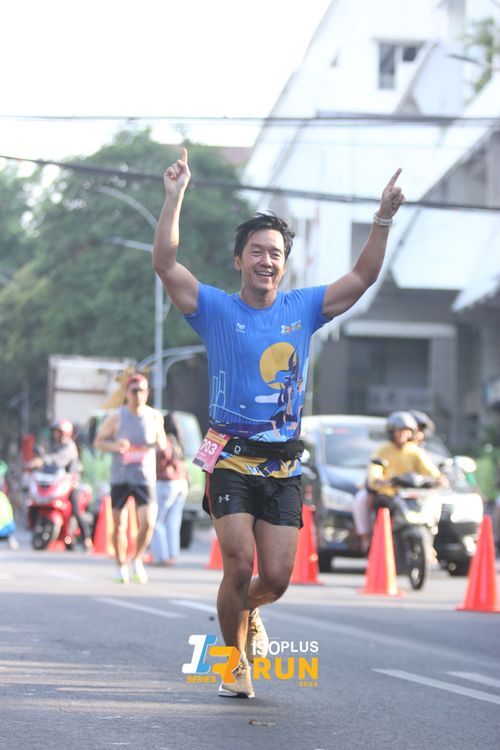 Race photo from Isoplus Run 2024 Surabaya