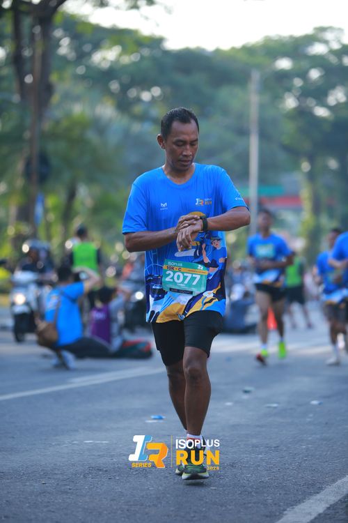 Race photo from Isoplus Run 2024 Surabaya