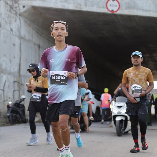 Race photo from KEDIRI HALF MARATHON 2026