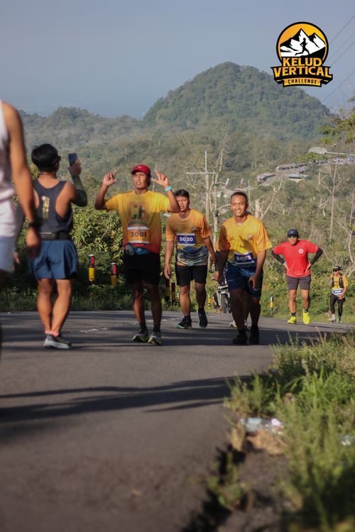 Race photo from Kelud Vertical Challenge 2024