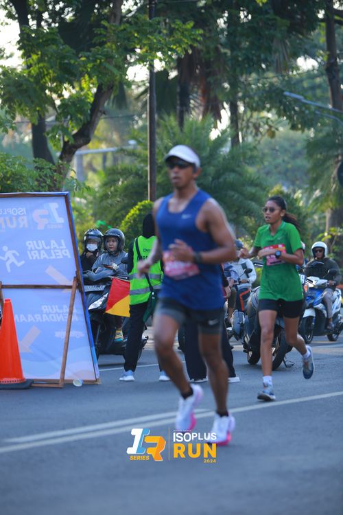 Race photo from Isoplus Run 2024 Surabaya