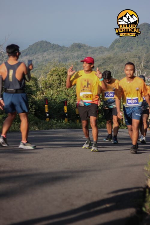 Race photo from Kelud Vertical Challenge 2024