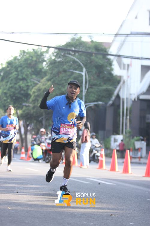 Race photo from Isoplus Run 2024 Surabaya