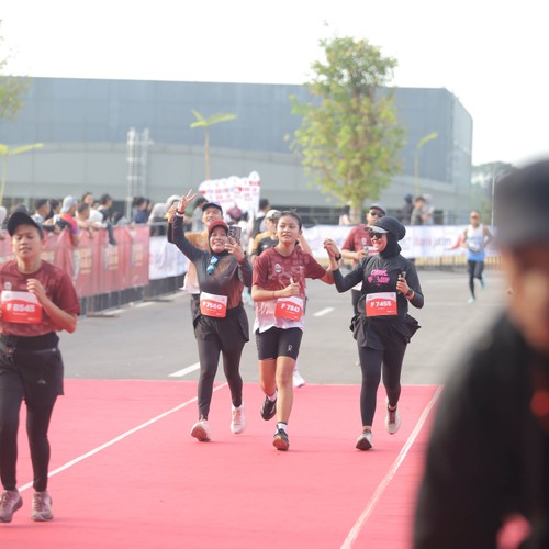 Race photo from KEDIRI HALF MARATHON 2026
