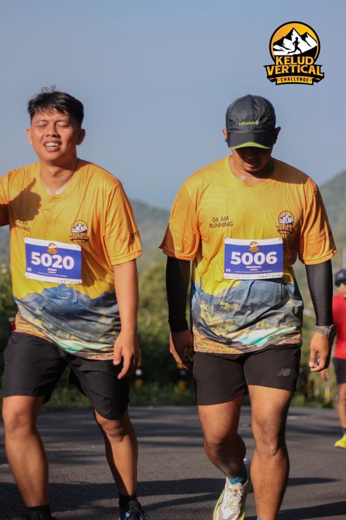 Race photo from Kelud Vertical Challenge 2024