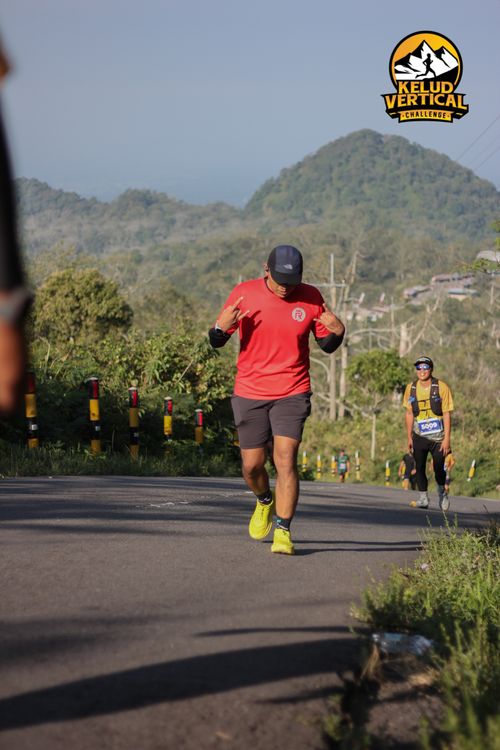 Race photo from Kelud Vertical Challenge 2024