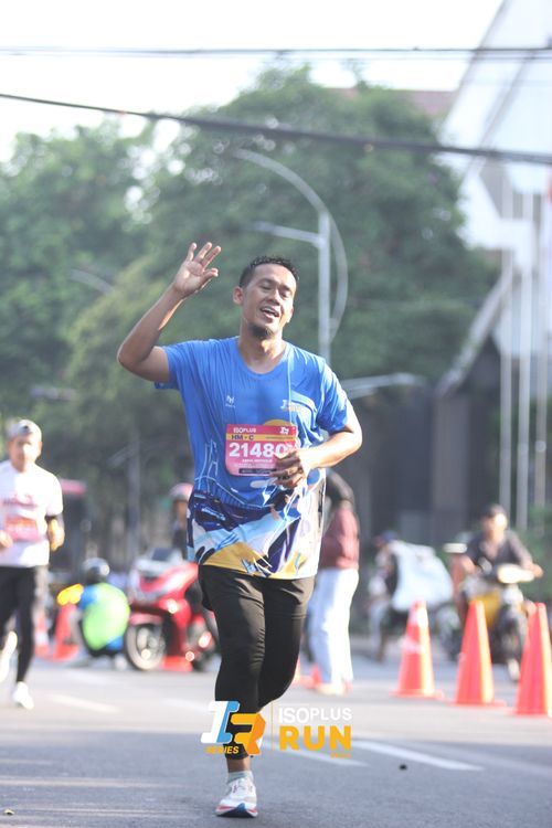 Race photo from Isoplus Run 2024 Surabaya