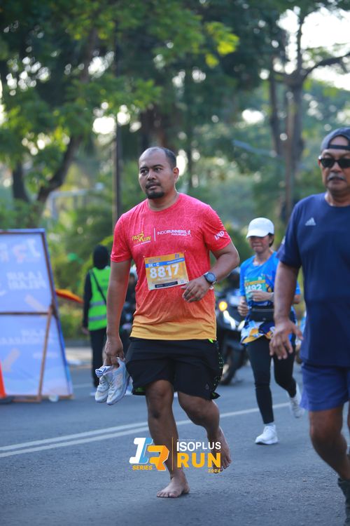 Race photo from Isoplus Run 2024 Surabaya