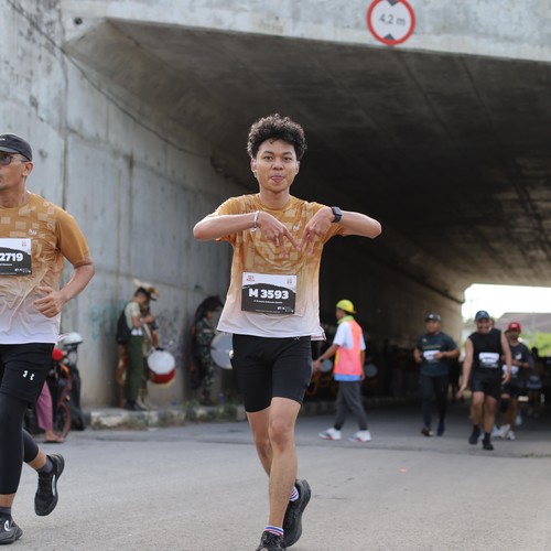 Race photo from KEDIRI HALF MARATHON 2026