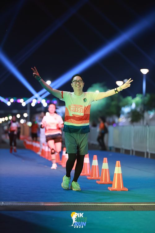 Race photo from PIK NITE RUN 2025