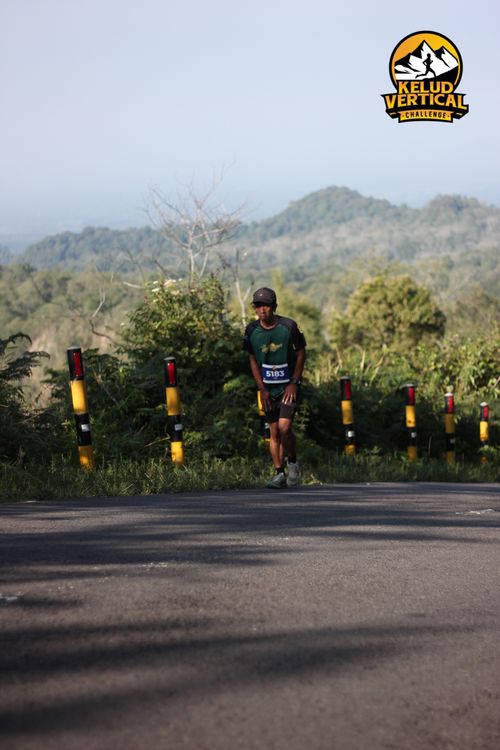 Race photo from Kelud Vertical Challenge 2024