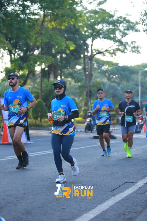 Race photo from Isoplus Run 2024 Surabaya