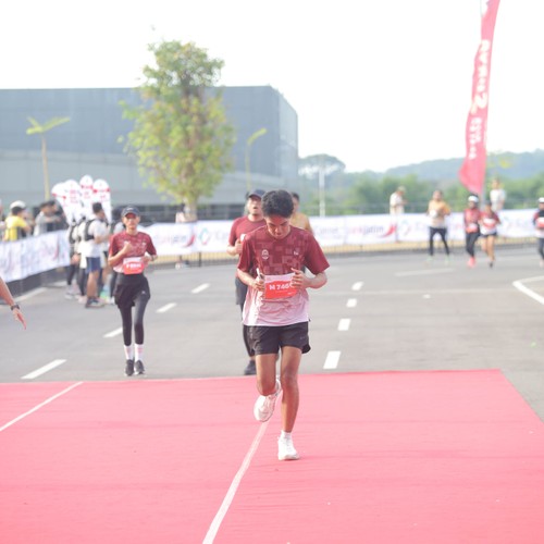 Race photo from KEDIRI HALF MARATHON 2026