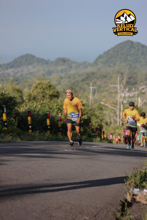Race photo from Kelud Vertical Challenge 2024