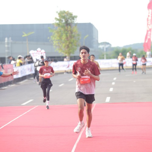 Race photo from KEDIRI HALF MARATHON 2026