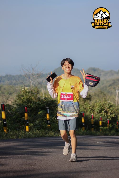 Race photo from Kelud Vertical Challenge 2024