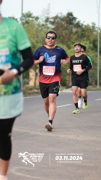 Race photo from Arutmin Borneo Run 2024