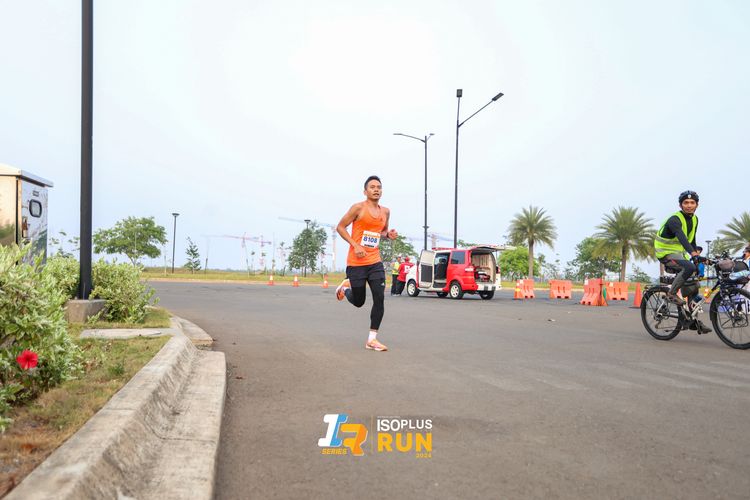 Race photo from ISOPlus Run 2024 Jakarta