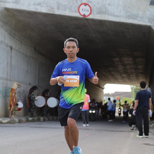 Race photo from KEDIRI HALF MARATHON 2026