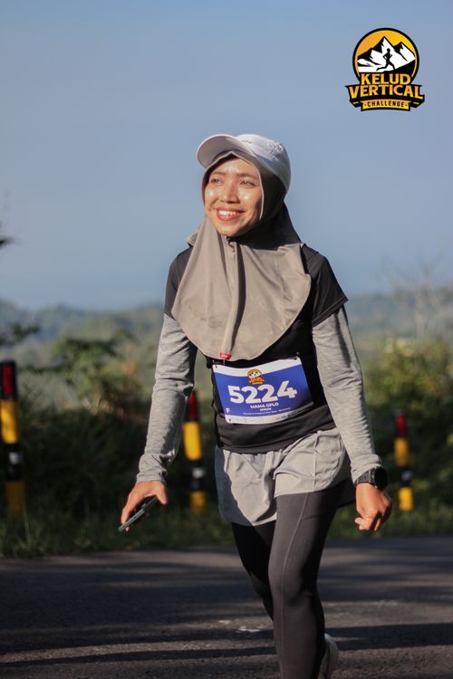 Race photo from Kelud Vertical Challenge 2024