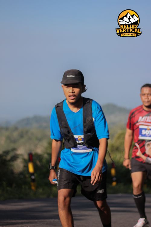 Race photo from Kelud Vertical Challenge 2024