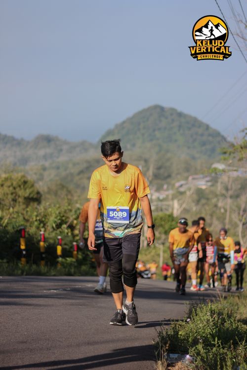 Race photo from Kelud Vertical Challenge 2024