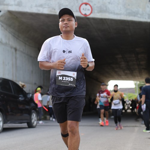 Race photo from KEDIRI HALF MARATHON 2026