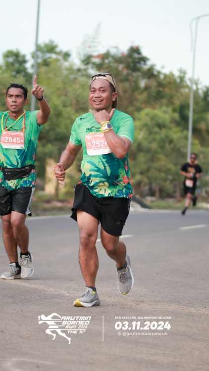 Race photo from Arutmin Borneo Run 2024