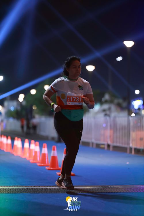 Race photo from PIK NITE RUN 2025