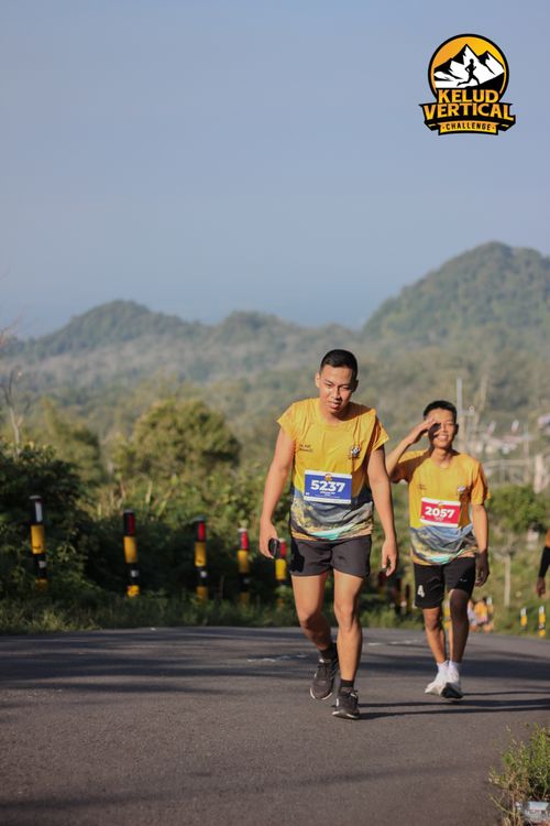 Race photo from Kelud Vertical Challenge 2024