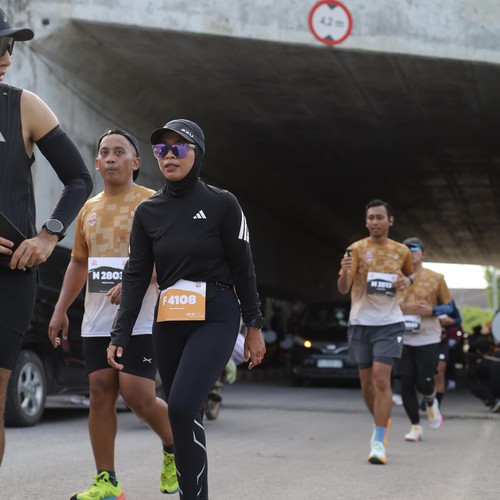 Race photo from KEDIRI HALF MARATHON 2026