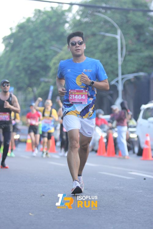Race photo from Isoplus Run 2024 Surabaya