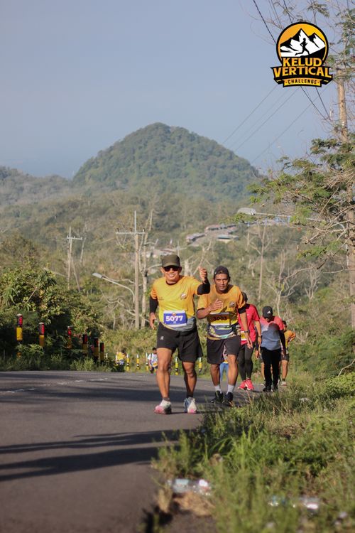 Race photo from Kelud Vertical Challenge 2024