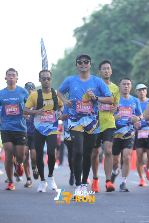 Race photo from Isoplus Run 2024 Surabaya