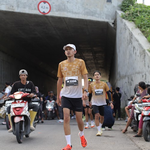 Race photo from KEDIRI HALF MARATHON 2026