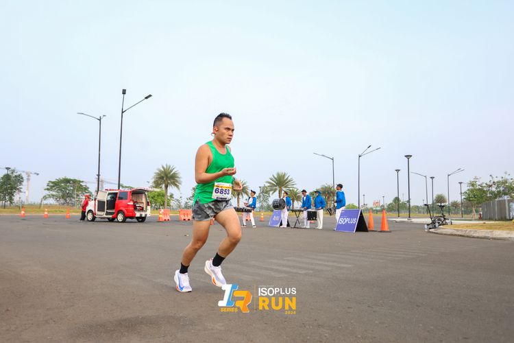 Race photo from ISOPlus Run 2024 Jakarta