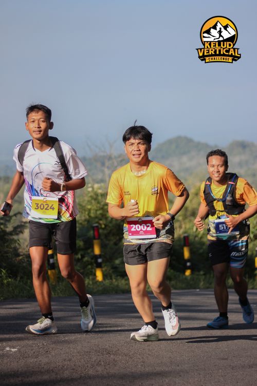 Race photo from Kelud Vertical Challenge 2024