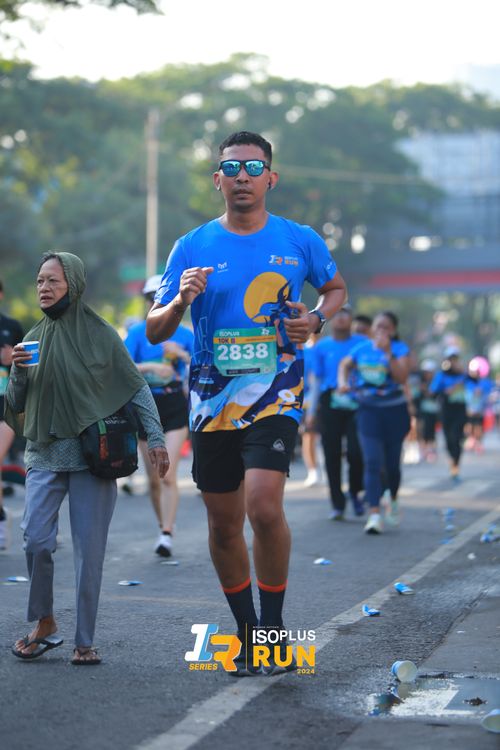 Race photo from Isoplus Run 2024 Surabaya