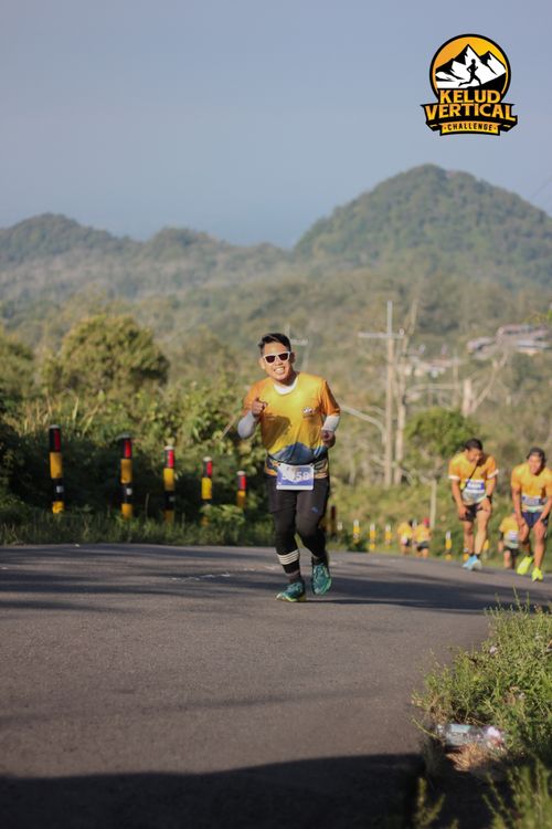 Race photo from Kelud Vertical Challenge 2024